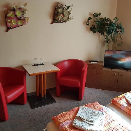 Hotel Arkona Genthin Esterno foto