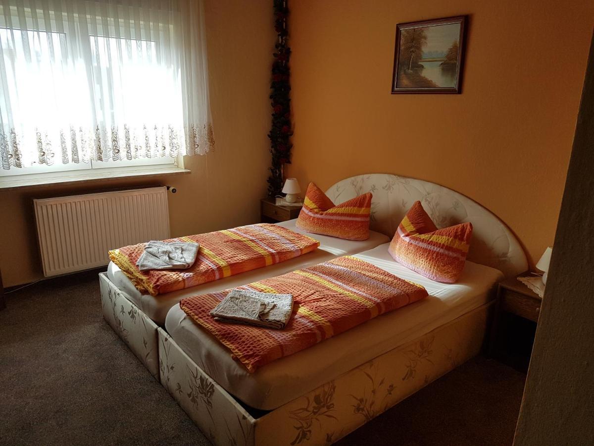 Hotel Arkona Genthin Esterno foto